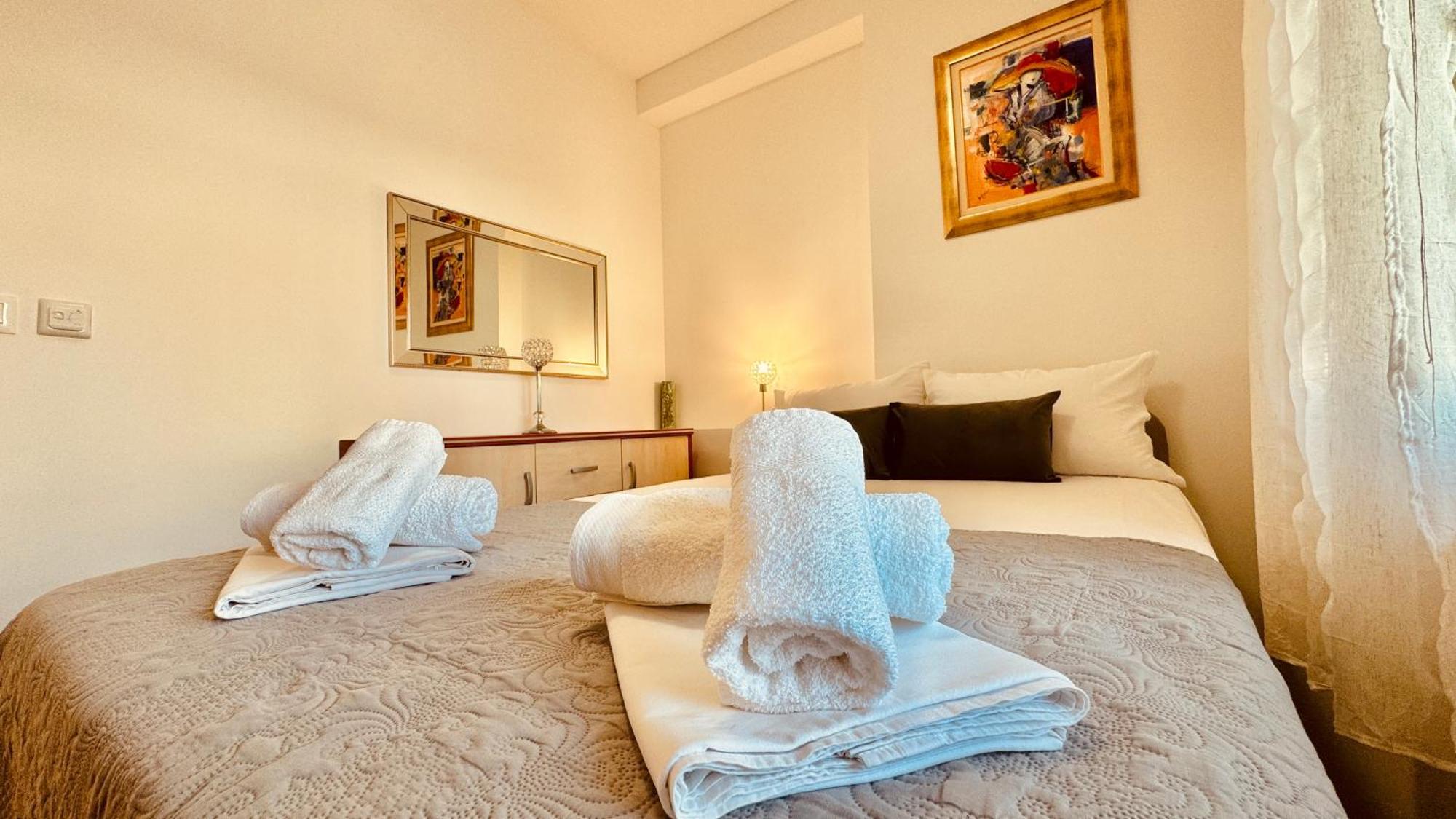 Onix Apartment Split Bagian luar foto